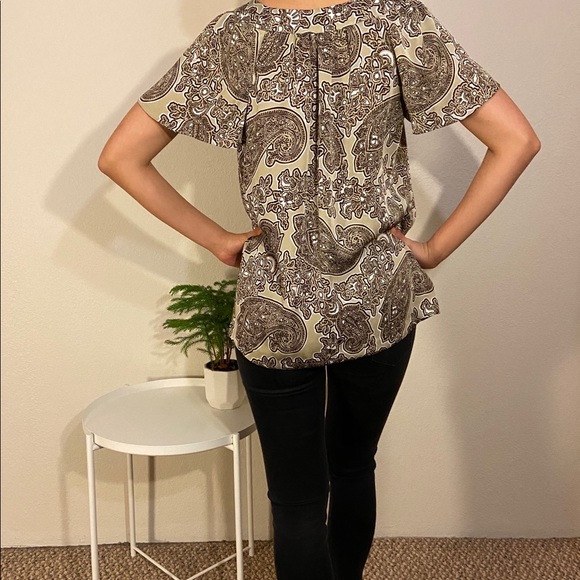 SOLD Michael Kors Flutter Sleeve Top with Paisley Print - Picture 3 of 8